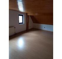 3-Zi-DG-Whg. In Mistelgau - 430,00&nbsp;EUR Kaltmiete, ca.&nbsp; 75,00&nbsp;m&sup2; in Bayreuth (PLZ: 95444) City