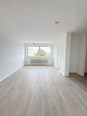 Foto - Charmante 3-Zimmer-Wohnung mit großem Wohnzimmer und Balkon in Gütersloh!