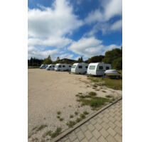Vermiete Stellplätze ideal für Wohnmobile, Anhänger & Bootsanhäng - Reutlingen Sondelfingen