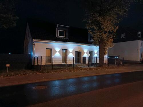 Foto - ZWEIFAMILIENHAUS ZU VERKAUFEN - 799.999,00 EUR Kaufpreis, ca.  200,00 m²