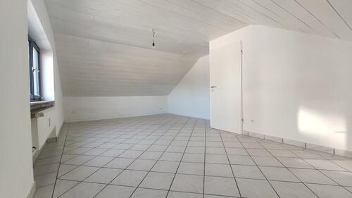 Foto - 2 Zimmer Dachgeschoßwohnung zur Miete in Idstein