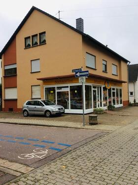 Foto - Ladenlokal, mit 2 Räumen, Küche, Bad, Balkon, Keller, Dillingen