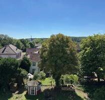 Erstbezug! Kernsanierte Altbauwohnung mit Blick ins Grün im Herzen von Lich!