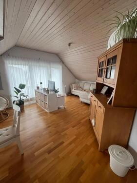 Foto - 2.5 Zimmer Dachgeschoßwohnung zur Miete in Neckartailfingen