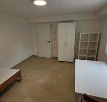 WG Zimmer Uni Hohenheim - 540,00&nbsp;EUR Kaltmiete, ca.&nbsp; 29,60&nbsp;m&sup2; in Stuttgart (PLZ: 70599) Birkach