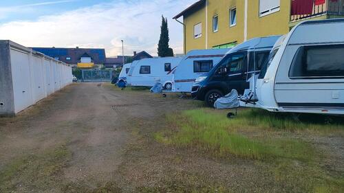 Foto - Wohnwagen-, Wohnmobil-, Boot- oder Anhängerstellplätze