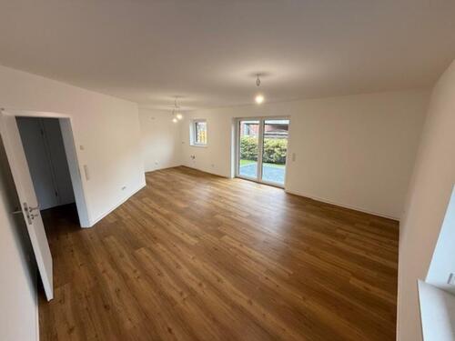 Foto - Mietwohnung (Neubau) 67qm, 2 Zimmer, Stellplatz, Fahrradschuppen