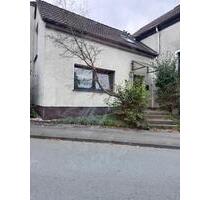 Kleines Haus in Hachen - 690,00 EUR Kaltmiete, in Sundern (Sauerland) (PLZ: 59846)