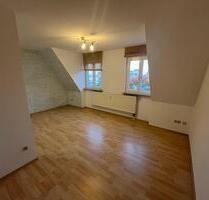 1-Zimmer-Dachgeschosswohnung mit EBK, Balkon und Stellplatz - Herzogenaurach