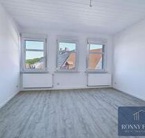 Lichtdurchflutet und Gemütlich: 2-Raum-Wohnung in Top-Lage in Penig