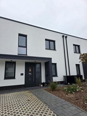 Foto - Doppelhaushälfte zu vermieten. - 1.600,00 EUR Kaltmiete,