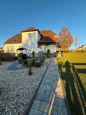 Foto - Historisches Anwesen mit Garten und asiatischem Flair