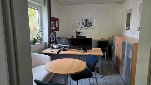 Foto - Möbliertes Einzelbüro -Mitnutzung Konferenzraum, Küche und WC's