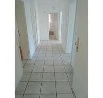 Mietwohnung - 860,00&nbsp;EUR Kaltmiete, ca.&nbsp; 98,00&nbsp;m&sup2; in Oberhausen (PLZ: 46149) Biefang