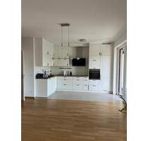 Attraktive 4-Zimmer Wohnung mit Balkon in Berlin Tiergarten