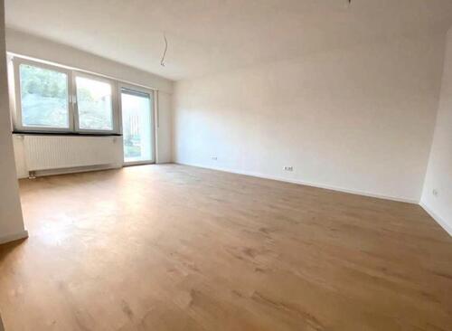 Foto - Moderne 3-Zimmer Wohnung im EG mit Terrasse & Küche