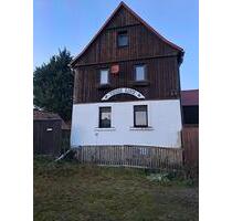 Einfamilienhaus - 95.000,00 EUR Kaufpreis, ca.  100,00 m² in Halle (Saale) (PLZ: 06116) Büschdorf