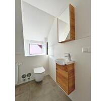 Frisch renovierte, helle und charmante 3-Zimmer-Maisonettewohnung - Augsburg Pfersee