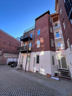 Foto - # ERSTBEZUG NACH SANIERUNG # GEMÜTLICH UND STADTNAH # 2 ZKB mit Terrasse und Stellplatz #