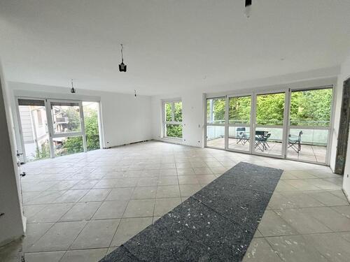 Foto - Frisch sanierte 5-Zimmer-Wohnung mit großem Süd-West-Balkon in Bruchköbel