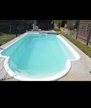 Foto - Saniertes Reihenhaus mit 6 Zimmer und Pool