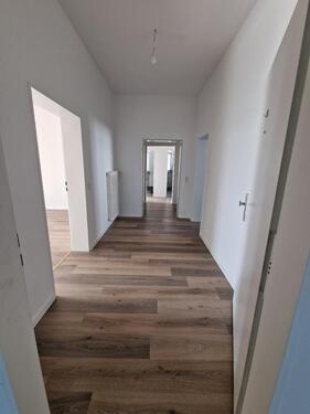 Foto - 128 m2 Wohnung zu vermieten - 950,00&nbsp;EUR Kaltmiete, ca.&nbsp; 128,00&nbsp;m&sup2;