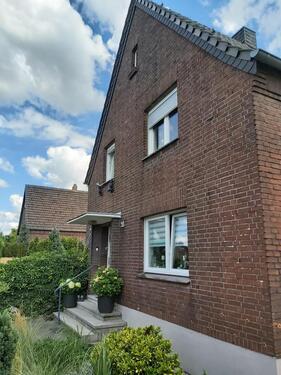 Foto - Charmant saniert Einfamilienhaus mit großem Traumgrundstück Moers