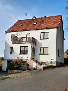 Foto - Einfamilienhaus mit Scheune und Nebengebäuden