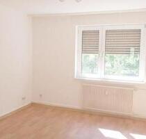 Sehr schöne, helle 2 Zi - mit Einbauküche und Autostellplatz in Freiburg - Freiburg im Breisgau Haslach