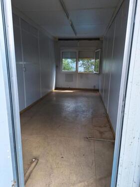 Foto - Lager Container Lagerraum LagerContainer Büro Arbeitsraum