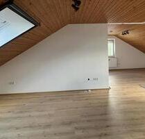 Großzügige 3,5 ZKB-Dachwohnung nach Umbau Gudensberg-Dissen