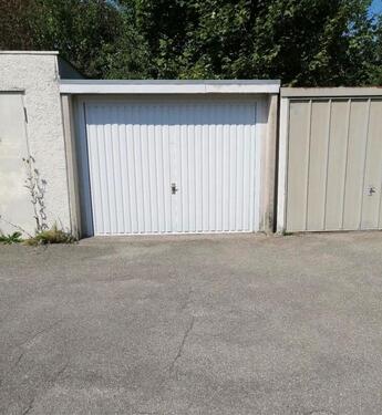 Foto - Abschließbare Einzelgarage mit Stellplatz Garage