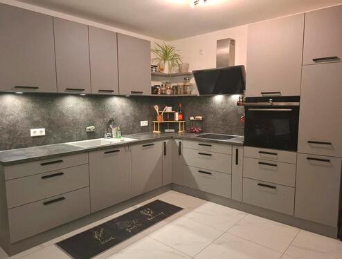 Foto - schöne Wohnung ab Mai mit Küchenablöse :)