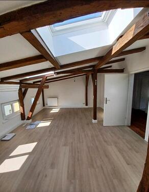 Foto - Alles inklusive 4 Zimmer Dachgeschosswohnung mit 2 Bädern und Balkon zentral auch als WG