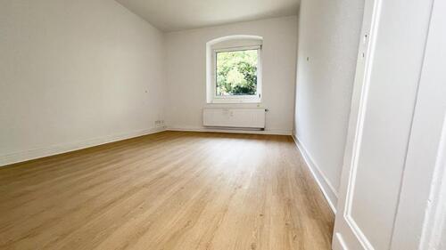 Foto - Schöne Altbau-Whg. mit Hausmeistertätigkeit in Toplage am Zoopark