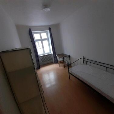 Foto - WG Zimmer zentral möbliert flat Share room Unterkunft