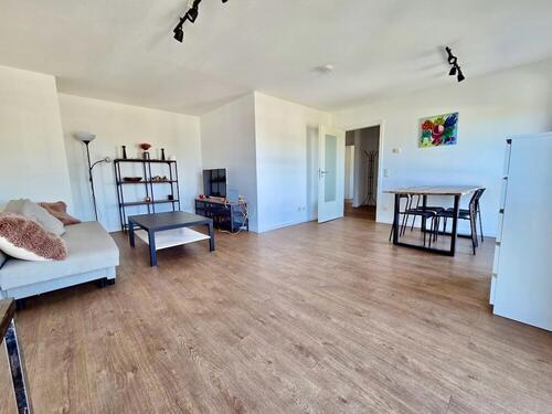 Foto - Frisch saniert und möbliert! 2 - Zimmer Wohnung mit Balkon und Einbauküche