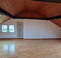 Helle, freundliche 3-Zimmer Dachgeschosswohnung in Neidenstein