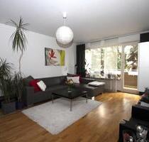 Große, sonnige 2-Zimmerwohnung, Balkon, Parkett, Küche, Badewanne - Nürnberg Erlenstegen