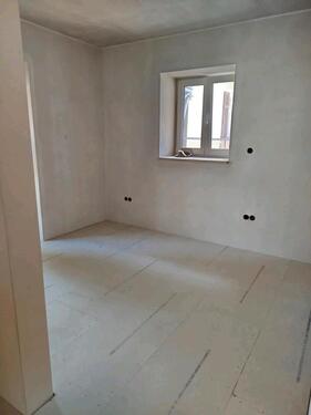 Foto - kernsanierte 3, 5 Zimmer Wohnung