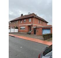 DHH mit zwei Anlieger Wohnung - 360.000,00&nbsp;EUR Kaufpreis, ca.&nbsp; 210,00&nbsp;m&sup2; in Ahaus (PLZ: 48683)
