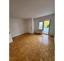 Schöne Nichtraucher Wohnung, renoviert in Essen Holsterhausen