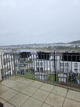 Foto - Traumhafter Seeblick! - 1.175,00&nbsp;EUR Kaltmiete, ca.&nbsp; 88,81&nbsp;m&sup2;