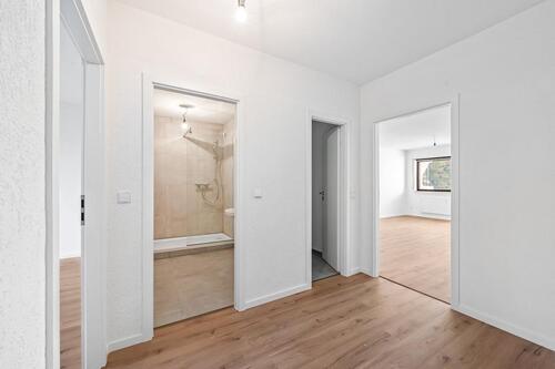 Foto - Frisch Saniert,Hell & Modern:2,5 Zimmer Wohnung mit Balkon&Garage
