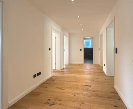 Foto - 4-Zimmer-Wohnung – Top-Lage Trier-Heiligkreuz, voll renoviert