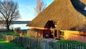Foto - Frühjahr im Strandhaus am See Ferienhaus nahe Ostsee Boot Kanu