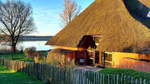 Foto - Frühjahr im Strandhaus am See Ferienhaus nahe Ostsee Boot Kanu