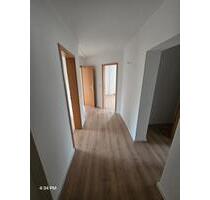 Attraktive 3-Raum-Wohnung mit Balkon im Grünen - Amtsberg