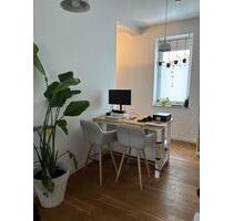 Stilvolle 2-Raum-EG-Wohnung mit kleinem Garten und Einbauküche - Leipzig Mitte