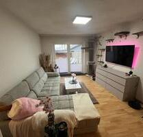 schöne 2 Zi.-Whg., ca. 58 m², Einbauküche und eigener Eingang - Flensburg